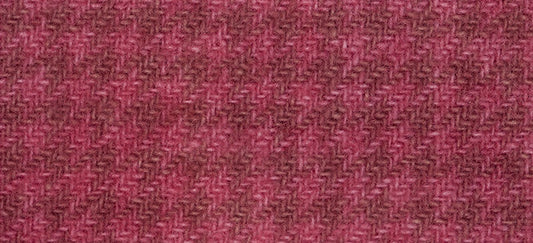 Hand Dyed Wool - Houndstooth Begonia