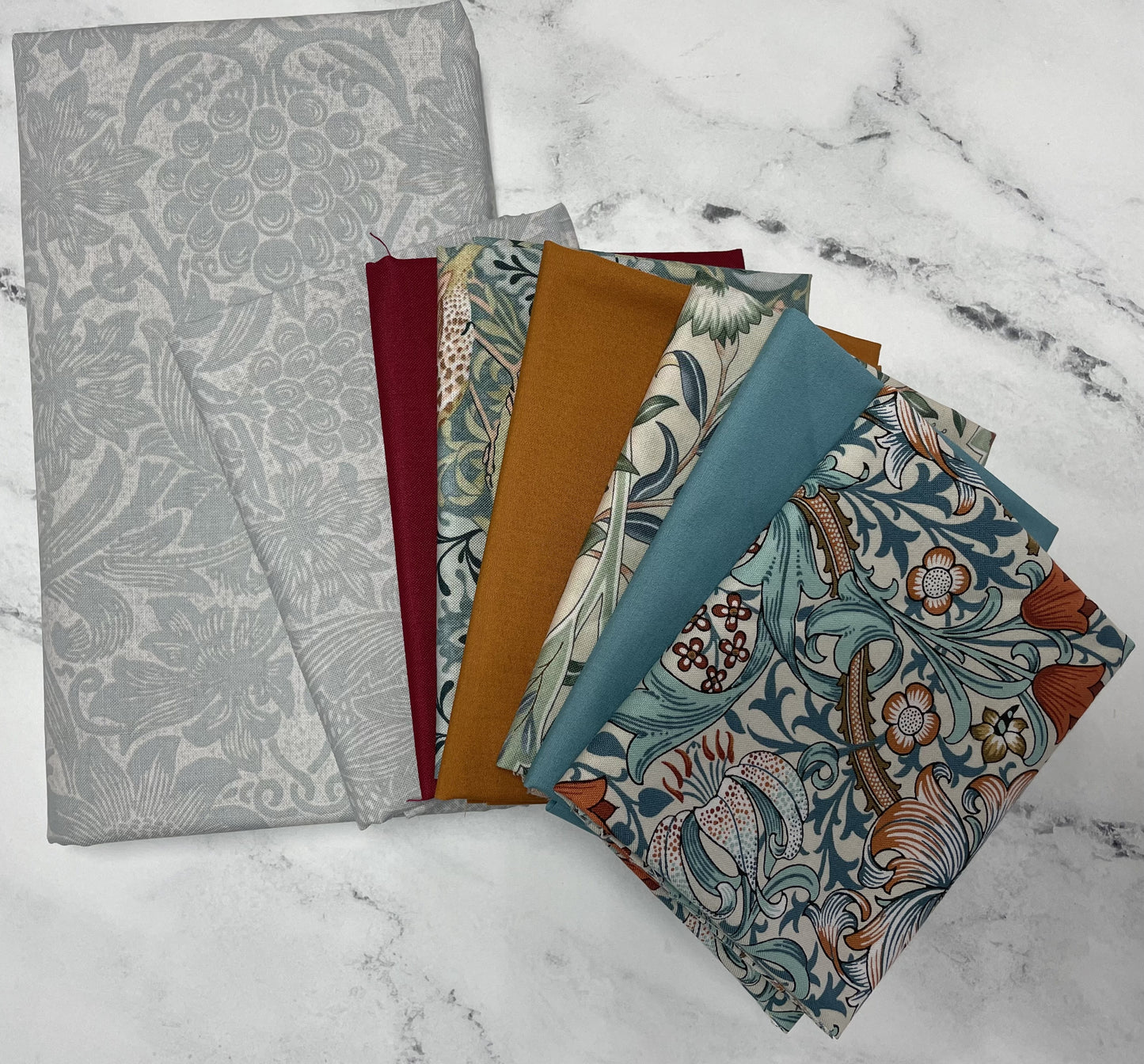 Choose Your Quilt Adventure Fat Quarter Kit #136