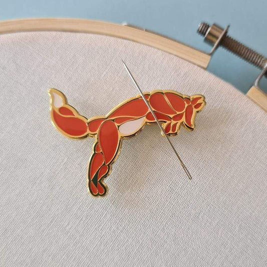 Fox Needle Minder